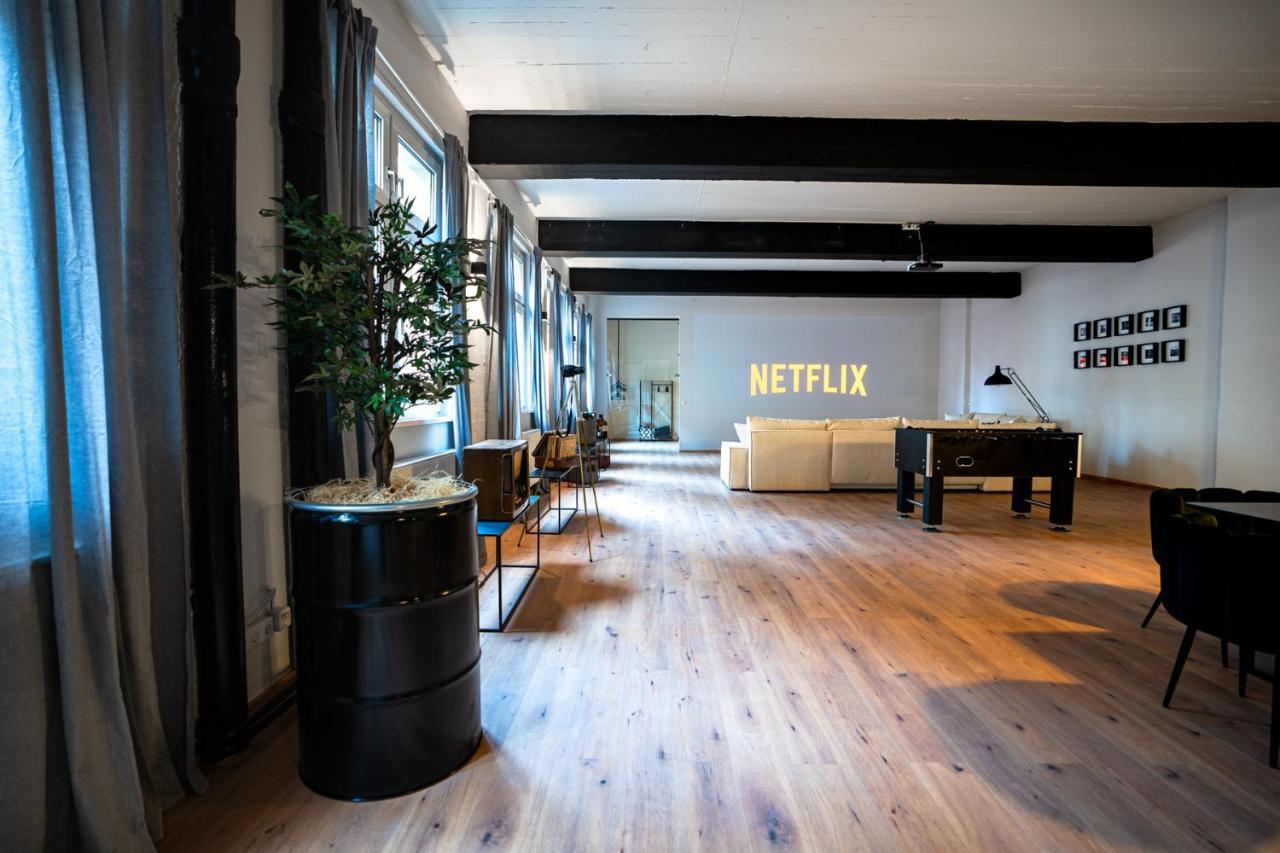 Design Loft - 200Qm2 - Heimkino - Bestlage - Parkplatz Wiesbaden Esterno foto