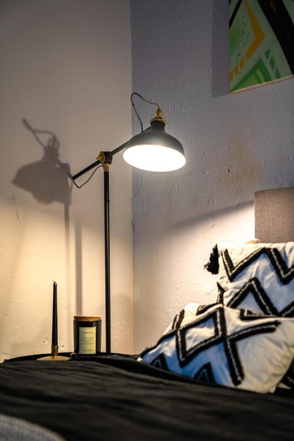 Design Loft - 200Qm2 - Heimkino - Bestlage - Parkplatz Wiesbaden Esterno foto