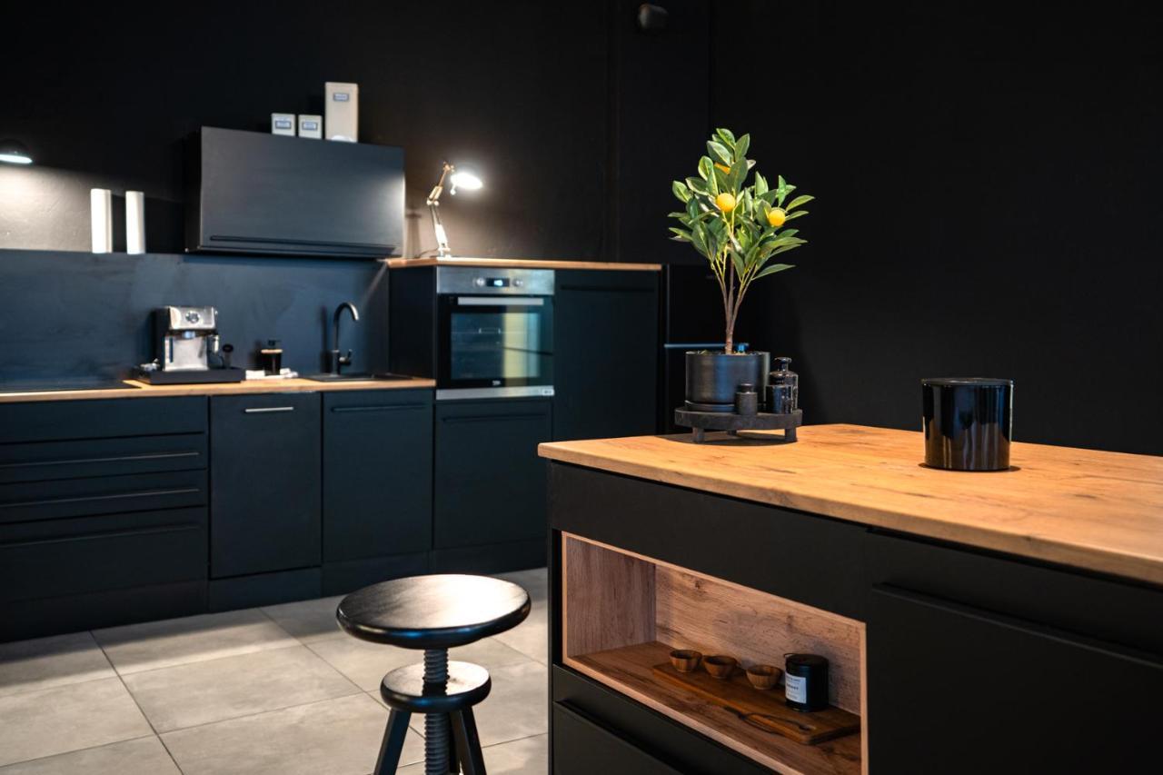 Design Loft - 200Qm2 - Heimkino - Bestlage - Parkplatz Wiesbaden Esterno foto