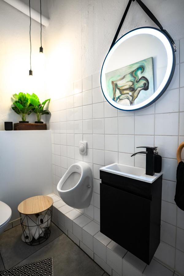 Design Loft - 200Qm2 - Heimkino - Bestlage - Parkplatz Wiesbaden Esterno foto