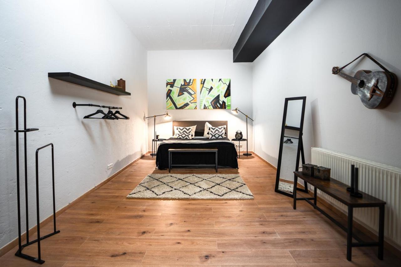 Design Loft - 200Qm2 - Heimkino - Bestlage - Parkplatz Wiesbaden Esterno foto