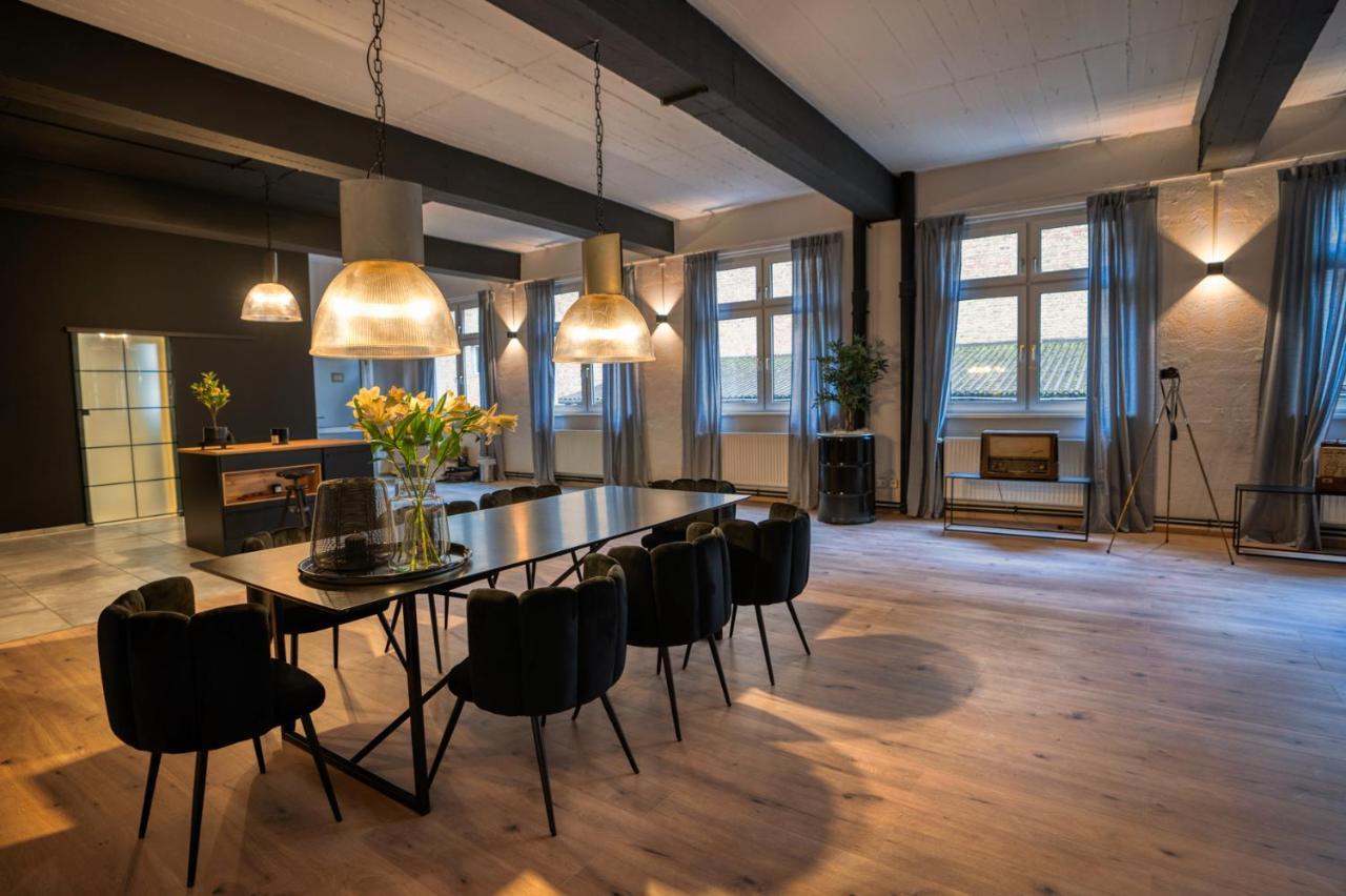 Design Loft - 200Qm2 - Heimkino - Bestlage - Parkplatz Wiesbaden Esterno foto
