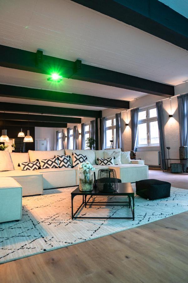 Design Loft - 200Qm2 - Heimkino - Bestlage - Parkplatz Wiesbaden Esterno foto