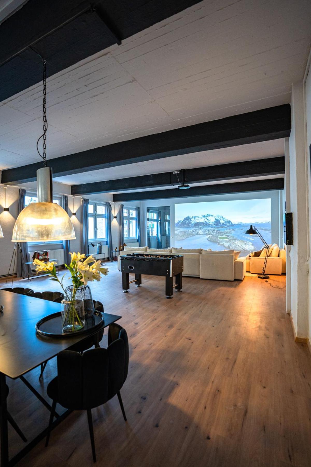 Design Loft - 200Qm2 - Heimkino - Bestlage - Parkplatz Wiesbaden Esterno foto